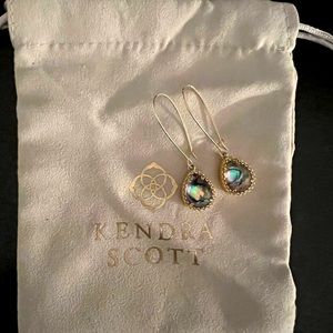 Kendra Scott drop earrings